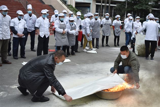 消防安全重于泰山——棠外举行2020年度消防安全培训演练活动