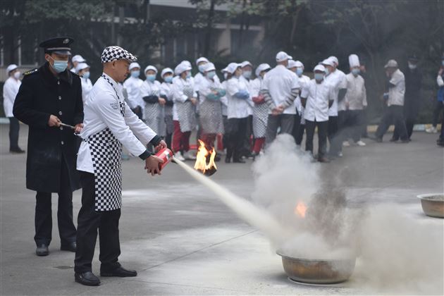 消防安全重于泰山——棠外举行2020年度消防安全培训演练活动
