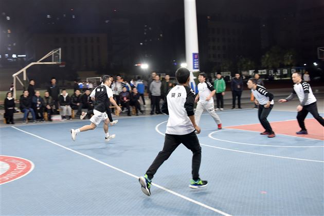 球场争霸 我是全明星——记棠外教职工篮球俱乐部全明星赛