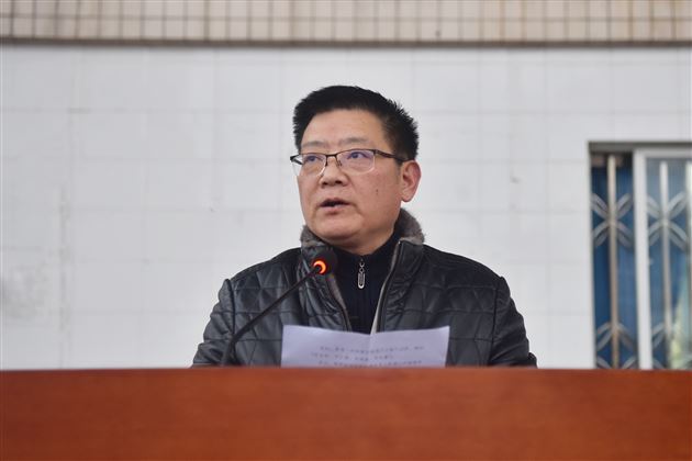 棠外初中校长姚平在开幕式上致辞