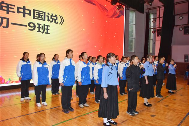 仰慕先辈壮举 诵赞爱国精神——棠外初2020级成功举办纪念“一二.九”朗诵大会