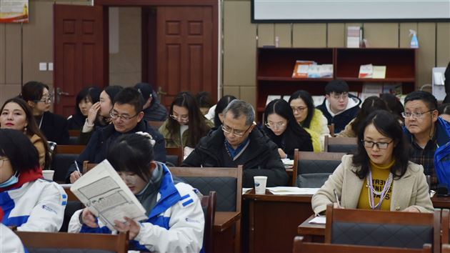 建好课程 站好课堂——记棠外高中外语课程建设暨“芬芳”外语名师工作坊课例研讨活动