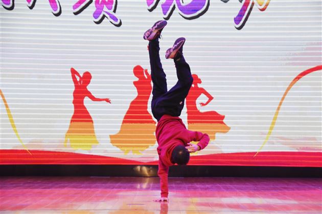 “音”为有你 “艺”展风采——棠外成功举办第七届校园艺术节活动