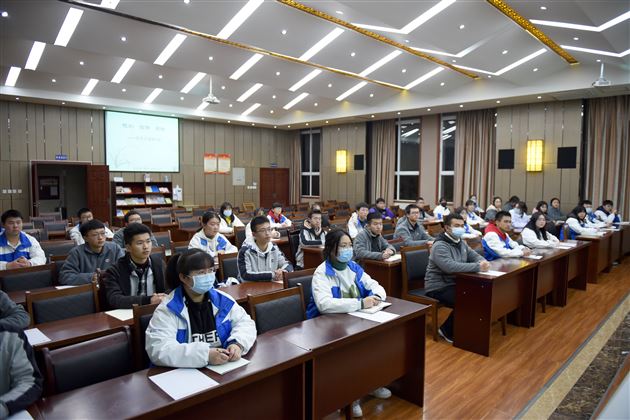 坚定理想信念，不断提升自我——棠外高中总支部开展高中青年学生党校党课培训活动