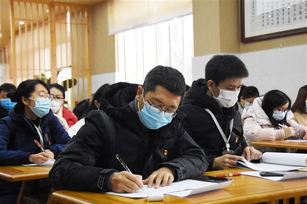 疫情当下 初心不忘——棠外小学党总支召开防疫及民主评议工作会