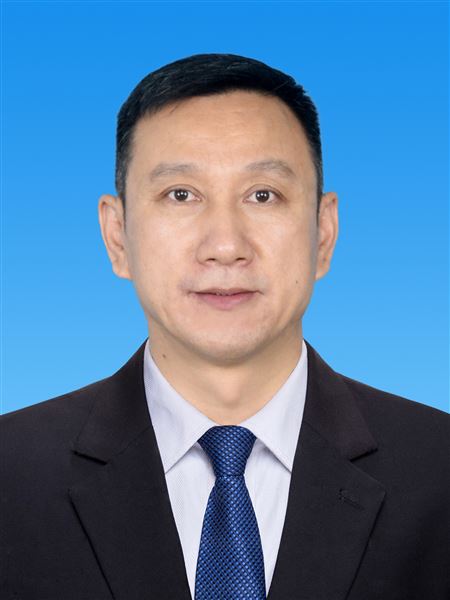 付全中，男，1972年2月生，1996年8月参加工作，1993年5月入党，本科学历，现任党委书记。