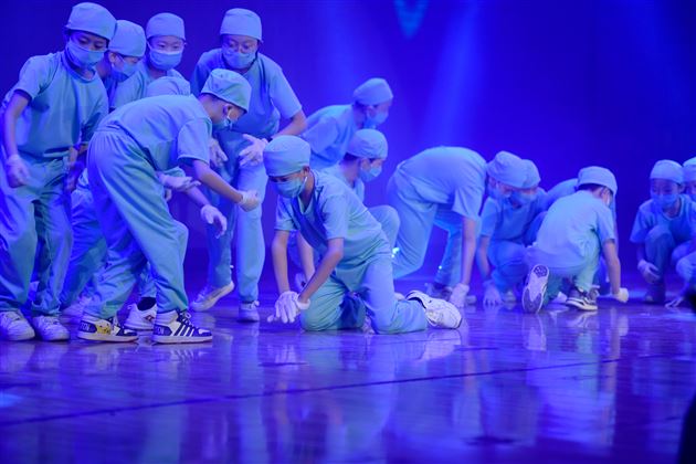 鼠岁送冬冬去冷藏庚子过 奋牛蹄春春来人喜天地欢——棠外隆重举行2020年校园艺术节展演暨2021新年文艺联欢晚会