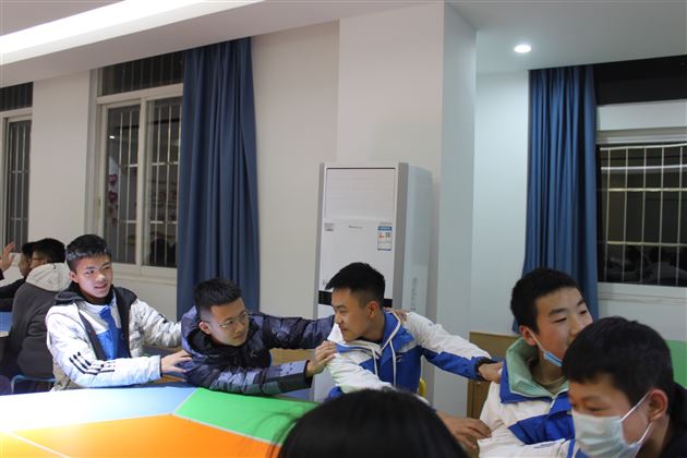 定位未来风向标——棠外初三开展生涯规划团体辅导