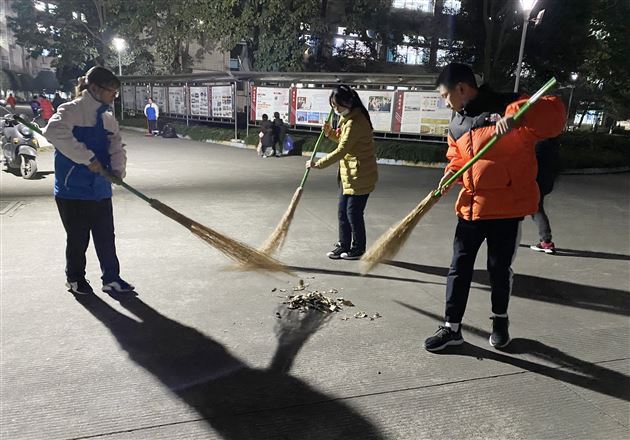 风雪中的环保卫士——记棠外初2020级12班社会实践活动