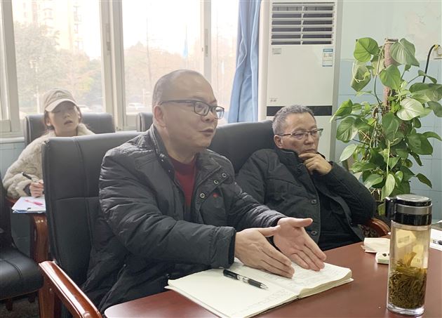 四川省教科院德育与心理研究所所长、高中政治教研员卢志老师指导思政课一体化教学