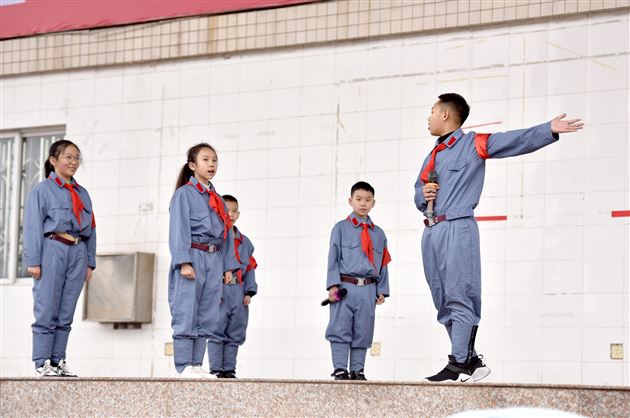 传承红色基因 争做新时代好队员——棠外小学隆重举行2020—2021学年下期开学典礼