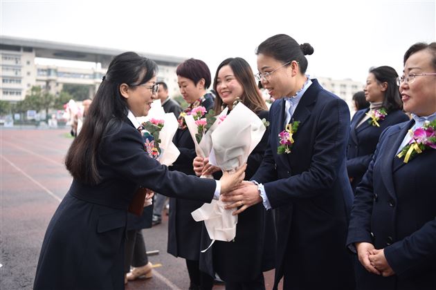 建功名校新征程，最美巾帼绽芳华——棠外隆重举行第111个“三·八”国际劳动妇女节庆祝表彰活动 