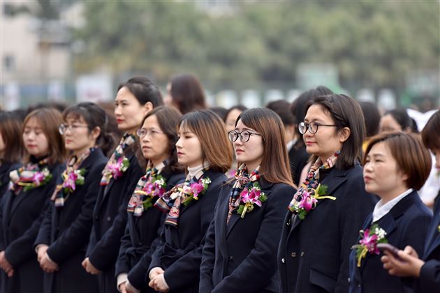 建功名校新征程，最美巾帼绽芳华——棠外隆重举行第111个“三·八”国际劳动妇女节庆祝表彰活动 