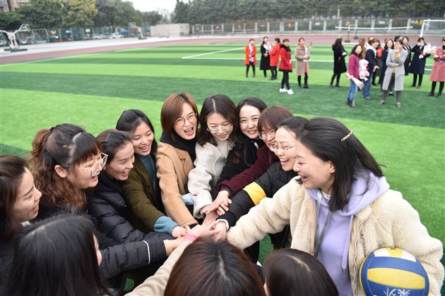 建功名校新征程，最美巾帼绽芳华——棠外隆重举行第111个“三·八”国际劳动妇女节庆祝表彰活动 