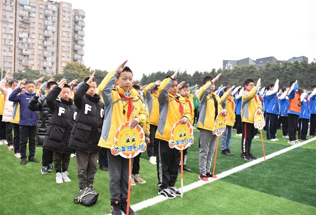 建功名校新征程，最美巾帼绽芳华——棠外隆重举行第111个“三·八”国际劳动妇女节庆祝表彰活动 