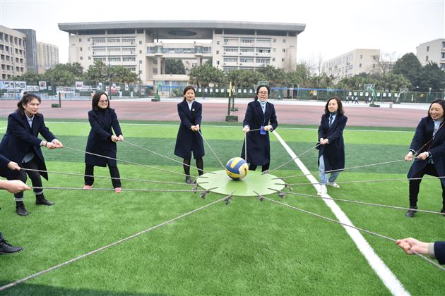 建功名校新征程，最美巾帼绽芳华——棠外隆重举行第111个“三·八”国际劳动妇女节庆祝表彰活动 