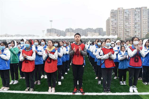 棠外初中隆重举行新学期开学典礼