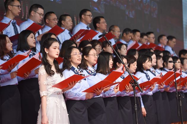 教师集体朗诵《起航》