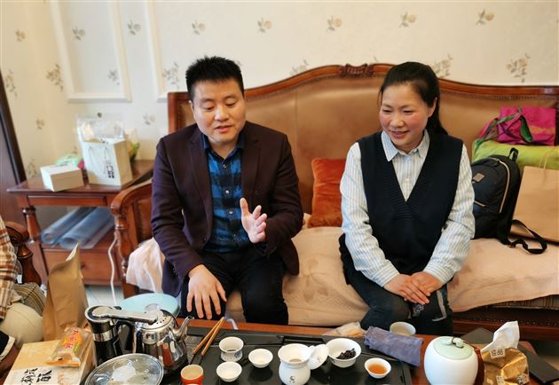 品茶品文品滋味 为教为学为人生——记刘勇名师工作室三月主题活动 