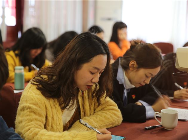 凝心聚力学党史 继往开来创名校——中共成都棠湖外国语学校高中总支第一支部党工共建活动