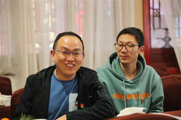 凝心聚力学党史 继往开来创名校——中共成都棠湖外国语学校高中总支第一支部党工共建活动