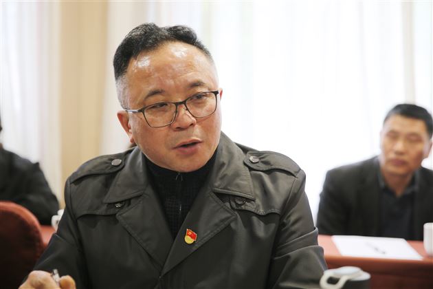 凝心聚力学党史 继往开来创名校——中共成都棠湖外国语学校高中总支第一支部党工共建活动