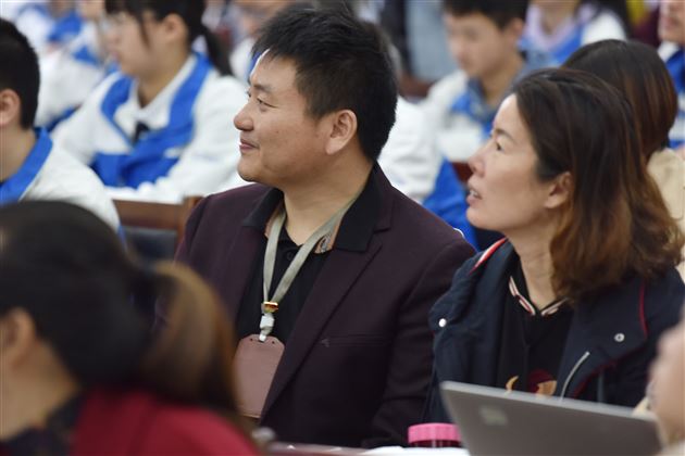 人间四月芳菲始 相约教研正当时——成都市八年级语文教研活动在棠外举行