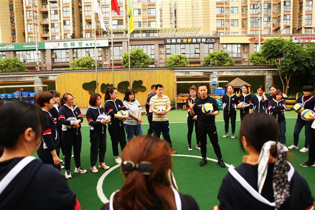 热烈祝贺棠外实验幼儿园成为国家体育总局排球运动管理中心课题“幼儿和亲子排球的设计与研究”实验园