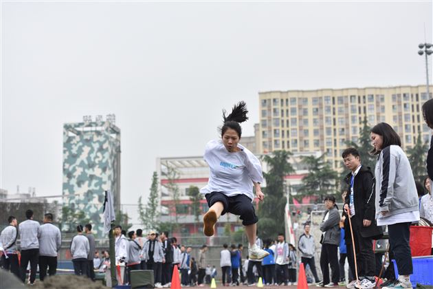 歌舞浓情致敬峥嵘百年 体育伟力书写热血青春——棠外高中第十七届田径运动会隆重举行 