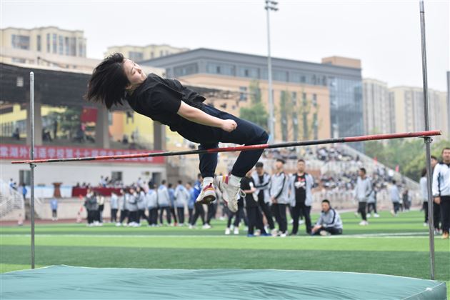 歌舞浓情致敬峥嵘百年 体育伟力书写热血青春——棠外高中第十七届田径运动会隆重举行 