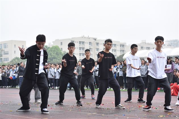 歌舞浓情致敬峥嵘百年 体育伟力书写热血青春——棠外高中第十七届田径运动会隆重举行 