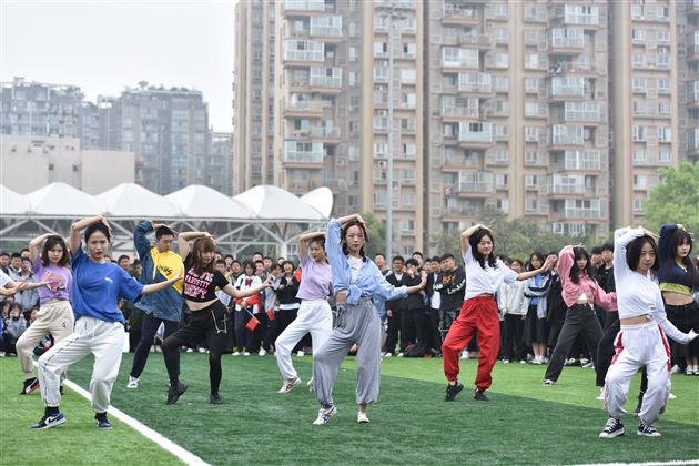 歌舞浓情致敬峥嵘百年 体育伟力书写热血青春——棠外高中第十七届田径运动会隆重举行 