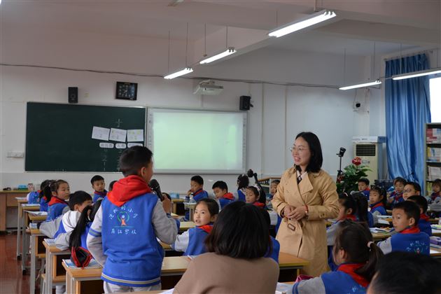 学党史践行动  邀名师聚课堂——棠外附小教师受邀参加“成都市名师送指导活动”