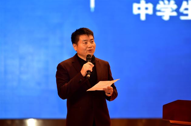 棠外刘勇老师受邀主持“基础教育国家级教学成果推广分享会” 