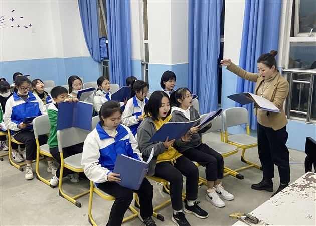 “艺”名惊人 棠外飞鹰艺术团斩获双流区三项“第一”