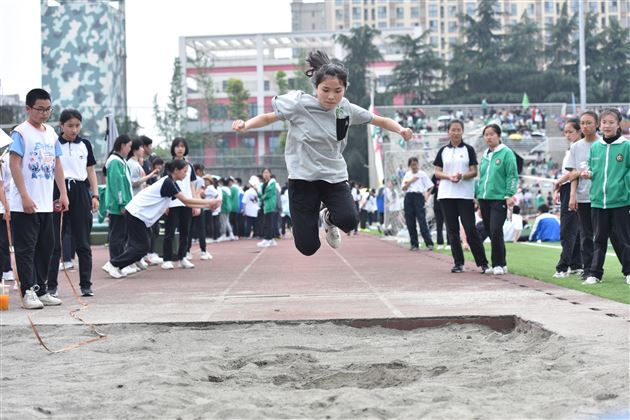 喜迎建党一百年 争做棠外好少年——棠外初中隆重举行第十七届田径运动会 