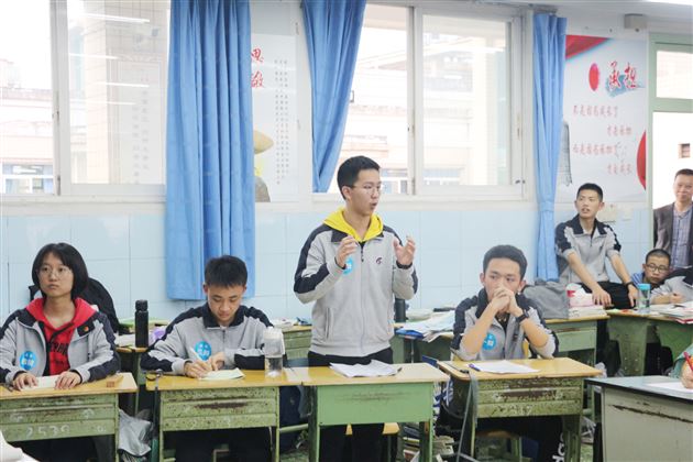 辩一题而有知 论纵横以明志——记棠外2021“思辨杯”校园辩论赛初赛 