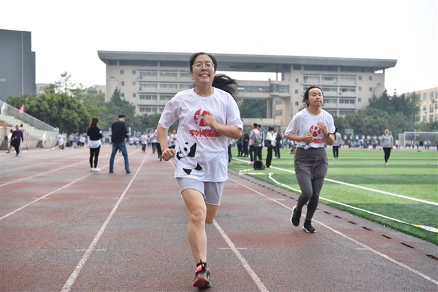 从3000米起，跑，跑，跑——棠外第四届校园迷你马拉松开跑