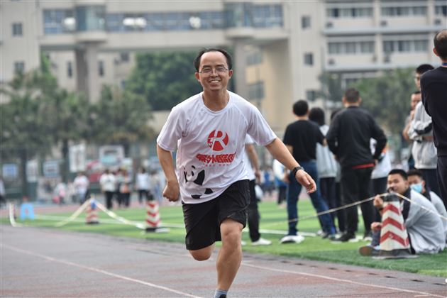 从3000米起，跑，跑，跑——棠外第四届校园迷你马拉松开跑 