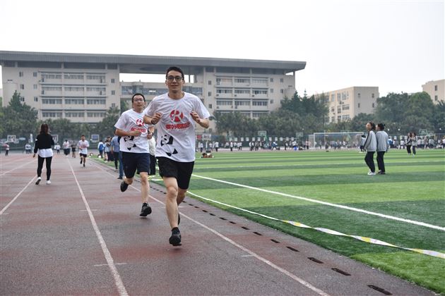 从3000米起，跑，跑，跑——棠外第四届校园迷你马拉松开跑