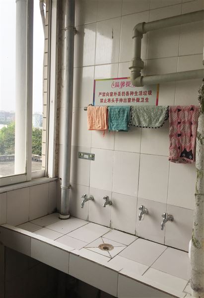 现场督导 务讲实效——棠外初中召开生活教师培训会