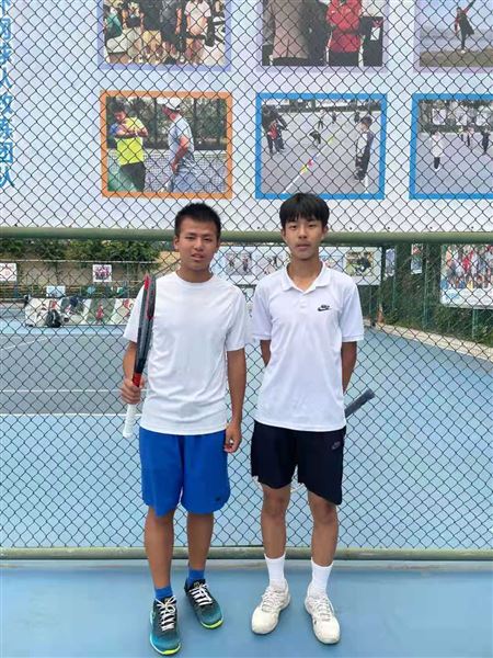 何雨泽 谭子轩 高中男子双打季军