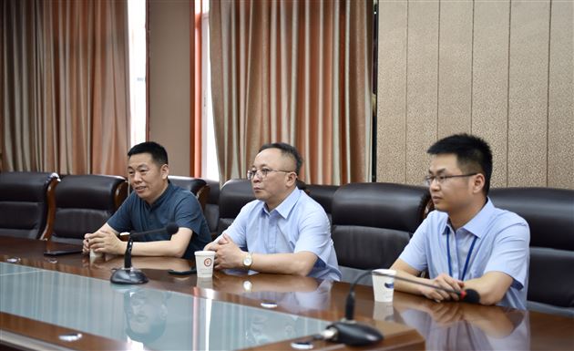 四川省物理学会专家莅临我校指导创新人才培养计划 