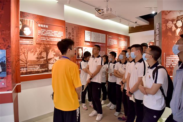 缅怀先烈悟初心 铸魂育人同追梦——棠外高中党总支第十八期高中青年学生党校党课培训活动 