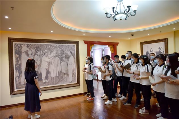 缅怀先烈悟初心 铸魂育人同追梦——棠外高中党总支第十八期高中青年学生党校党课培训活动 