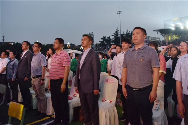 翩翩少年逐新梦 初心向党迎百年——记成都棠湖外国语学校庆祝建党百年暨少年节师生综合素质展示活动