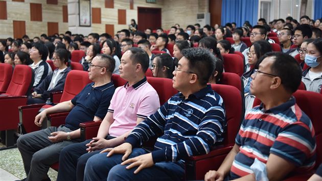 勤学慎思 明辨笃行——记“棠外修身大讲堂”第30期专家讲座