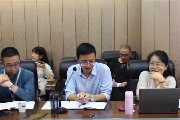 示范引领 守正出新——高中语文组名师工作室及教研组举行专题会议