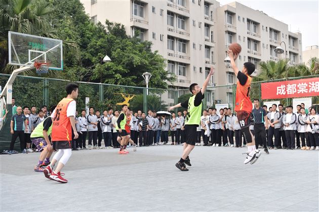 校园篮球棠外兴 奥运新贵学子爱——2021年棠外高一三人篮球比赛精彩落幕 