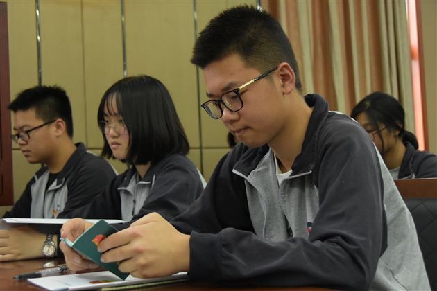 坚守责任使命，不负青春年华——记棠外初中新团员入团宣誓仪式